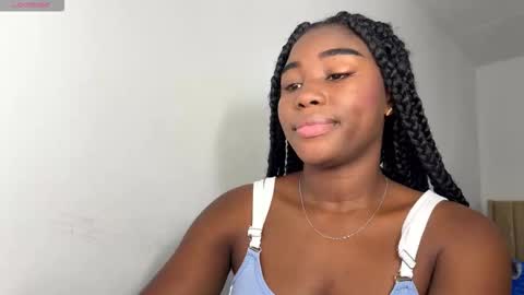 Sara online show from 11-25-25, 07:25