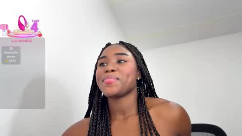 Snapshot of sara_muscle chatting on 02-12-26, 06:41 Sara online show from 02-12-26, 06:41