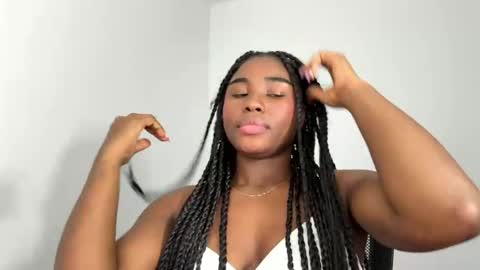 Snapshot of sara_muscle chatting on 03-15-26, 06:08 Sara online show from 03-15-26, 06:08