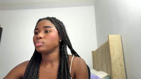 Snapshot of sara_muscle chatting on 03-23-26, 10:36 Sara online show from 03-23-26, 10:36