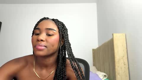Snapshot of sara_muscle chatting on 03-26-26, 02:50 Sara online show from 03-26-26, 02:50