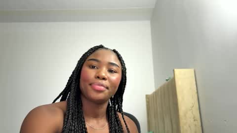 Snapshot of sara_muscle chatting on 03-29-26, 01:16 Sara online show from 03-29-26, 01:16
