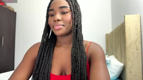 Snapshot of sara_muscle chatting on 04-05-26, 11:02 Sara online show from 04-05-26, 11:02
