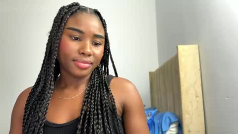 Snapshot of sara_muscle chatting on 04-21-26, 03:13 Sara online show from 04-21-26, 03:13