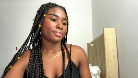 Snapshot of sara_muscle chatting on 05-05-26, 04:53 Sara online show from 05-05-26, 04:53