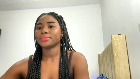 Snapshot of sara_muscle chatting on 05-20-26, 03:02 Sara online show from 05-20-26, 03:02