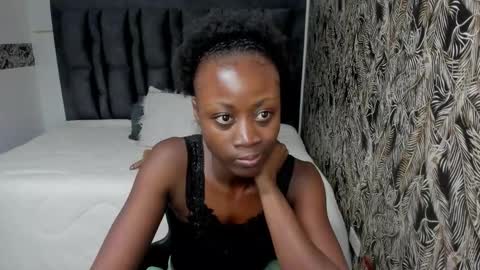 Snapshot of sara_naugty chatting on 11-20-25, 08:30 S A R A online show from 11-20-25, 08:30