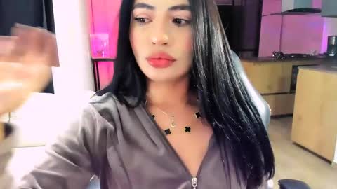 Sara online show from 04-11-26, 01:10