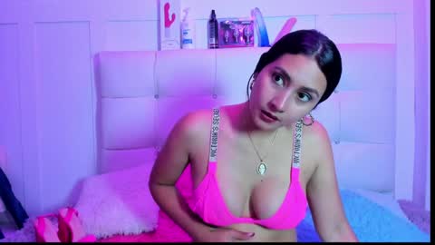 sara_parker22 online show from 01-03-25, 04:27