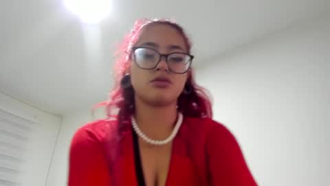 Snapshot of sara_red_x chatting on 04-02-26, 03:15 sara_red_x online show from 04-02-26, 03:15