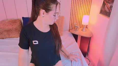 Sara online show from 04-30-26, 11:42