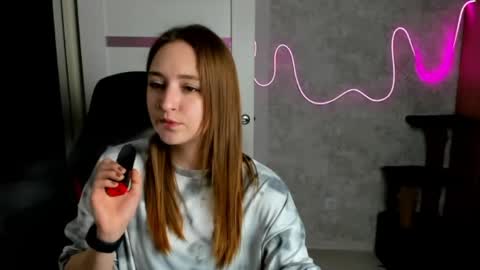 Sara online show from 05-13-26, 03:09