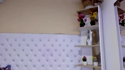 Snapshot of sara_salgado chatting on 09-12-25, 11:10 sara_salgado online show from 09-12-25, 11:10