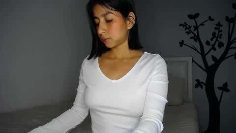 Sara online show from 11-15-25, 01:25