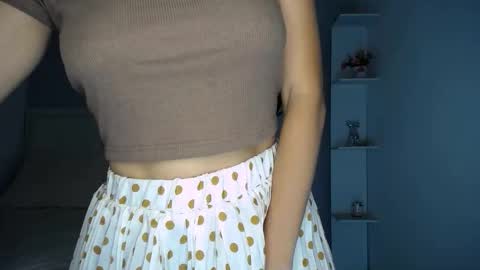 Sara online show from 11-23-25, 01:49