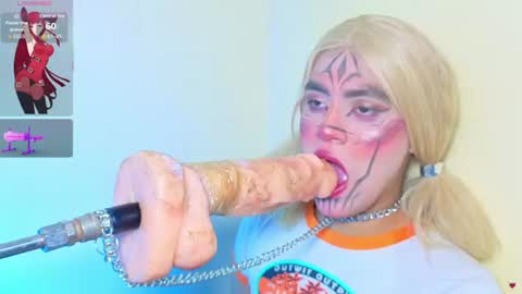 Snapshot of sara_whoredirty chatting on 06-17-26, 09:23 sara_whoredirty online show from 06-17-26, 09:23
