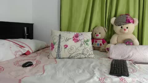 saraa online show from 04-21-26, 01:42