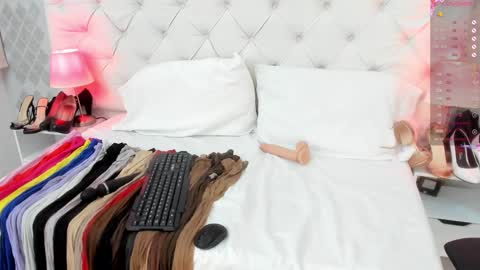 Saraa Gomez online show from 01-09-25, 06:38