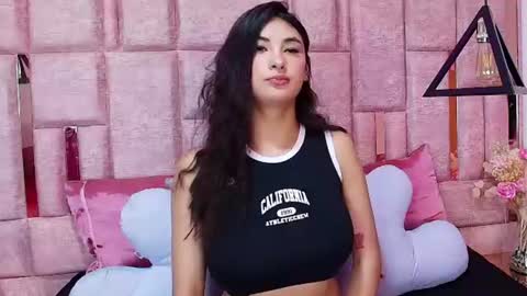 Sara noa online show from 07-23-26, 10:57