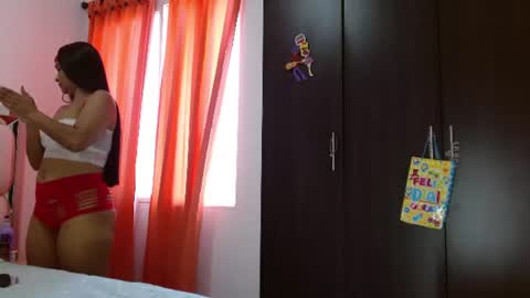 Snapshot of saraa_ramirezz_ chatting on 06-27-26, 08:36 sara online show from 06-27-26, 08:36
