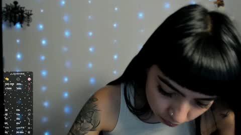 Snapshot of saraadesire chatting on 12-28-24, 10:13 Sara online show from 12-28-24, 10:13