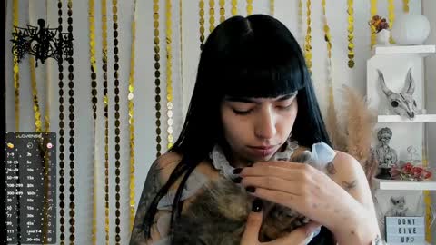 Snapshot of saraadesire chatting on 01-23-25, 02:28 Sara online show from 01-23-25, 02:28