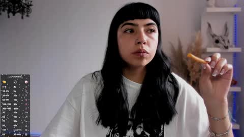 Snapshot of saraadesire chatting on 02-08-25, 06:12 Sara online show from 02-08-25, 06:12