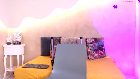 Snapshot of saraaguzman chatting on 10-09-25, 07:56 saraaguzman online show from 10-09-25, 07:56