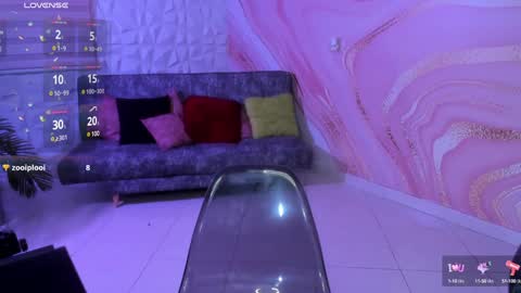 Snapshot of saraamills chatting on 12-10-24, 10:37 Sara online show from 12-10-24, 10:37