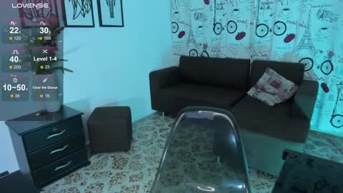 Snapshot of saraamills chatting on 01-29-25, 02:09 Sara online show from 01-29-25, 02:09