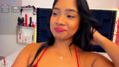 Snapshot of saraapril_1 chatting on 09-24-25, 02:48 SARAHGIL online show from 09-24-25, 02:48