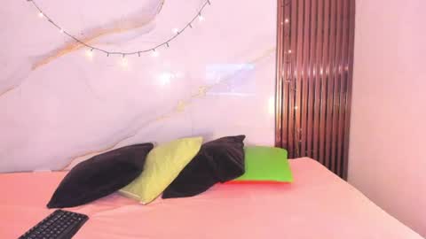 SARAHGIL online show from 07-14-26, 07:19