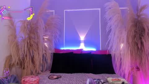 SaraAvila  online show from 09-19-25, 10:10