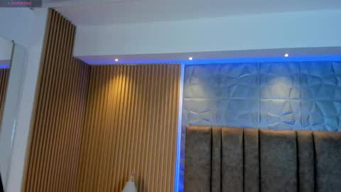 Sara  Everyday From 1430 to 2130 Col Time online show from 09-25-25, 10:52