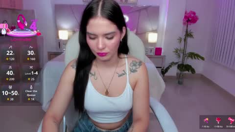 saracruz online show from 06-06-26, 03:22