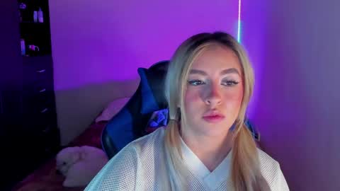 saradiazxxx online show from 04-09-26, 07:25