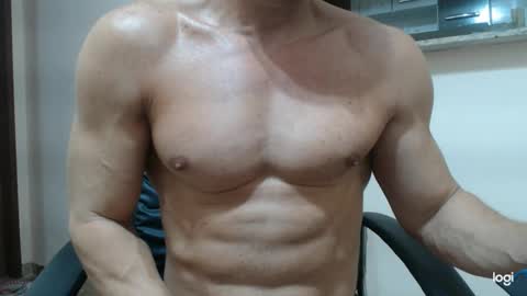 Snapshot of saradorj92 chatting on 02-05-25, 05:52 saradorj92 online show from 02-05-25, 05:52