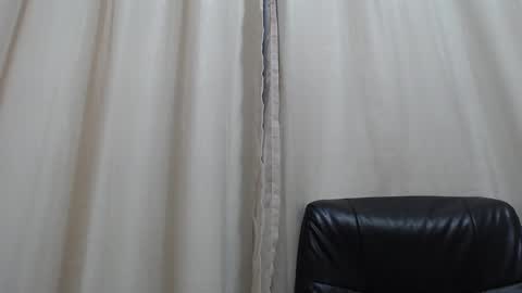 Snapshot of saradorj92 chatting on 10-22-25, 04:35 saradorj92 online show from 10-22-25, 04:35