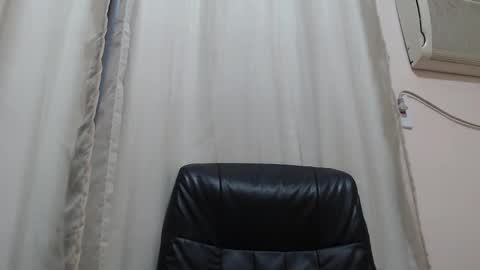 Snapshot of saradorj92 chatting on 11-18-25, 06:18 saradorj92 online show from 11-18-25, 06:18