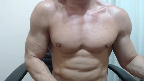 Snapshot of saradorj92 chatting on 12-14-25, 01:11 saradorj92 online show from 12-14-25, 01:11