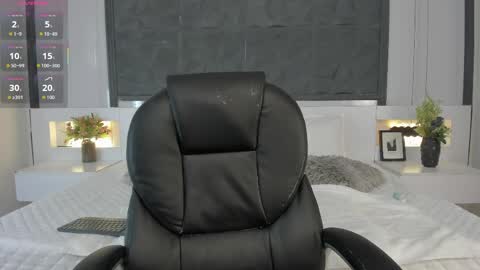  Sara Gomez  online show from 03-31-26, 12:05