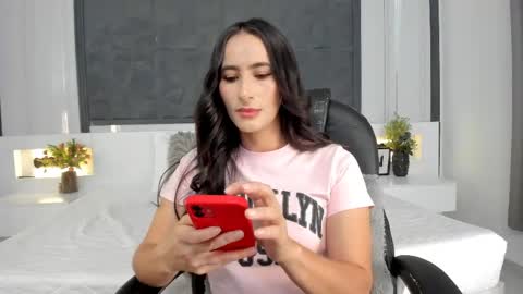  Sara Gomez  online show from 04-23-26, 01:02