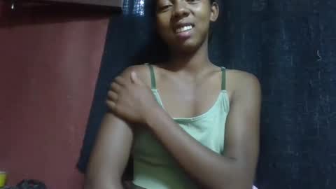 Snapshot of sarah146341 chatting on 03-12-25, 05:57 sarah146341 online show from 03-12-25, 05:57