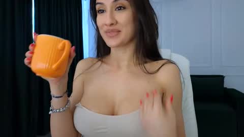 Snapshot of sarah2101 chatting on 02-03-26, 06:11 sarah l0v3 online show from 02-03-26, 06:11