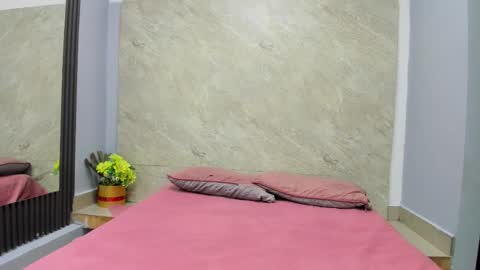 Sarah online show from 12-15-25, 11:58