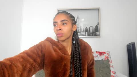 sarah_ashbourne online show from 09-22-25, 11:45