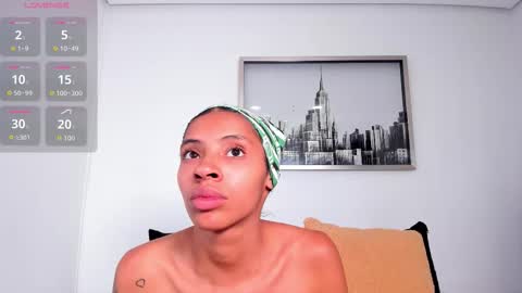 sarah_ashbourne online show from 11-21-25, 10:30