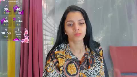 Snapshot of sarah_blake_ chatting on 03-26-26, 10:32 Sara online show from 03-26-26, 10:32