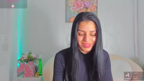 Snapshot of sarah_blake_ chatting on 05-14-26, 08:43 Sara online show from 05-14-26, 08:43