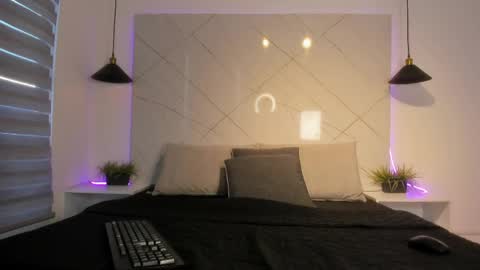 sarah_collens_ online show from 05-16-26, 12:26